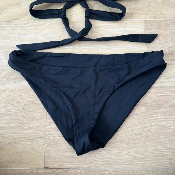 Becca Color Code Surplice Wrap bikini top and bottom black size medium D Swim - Picture 7 of 12